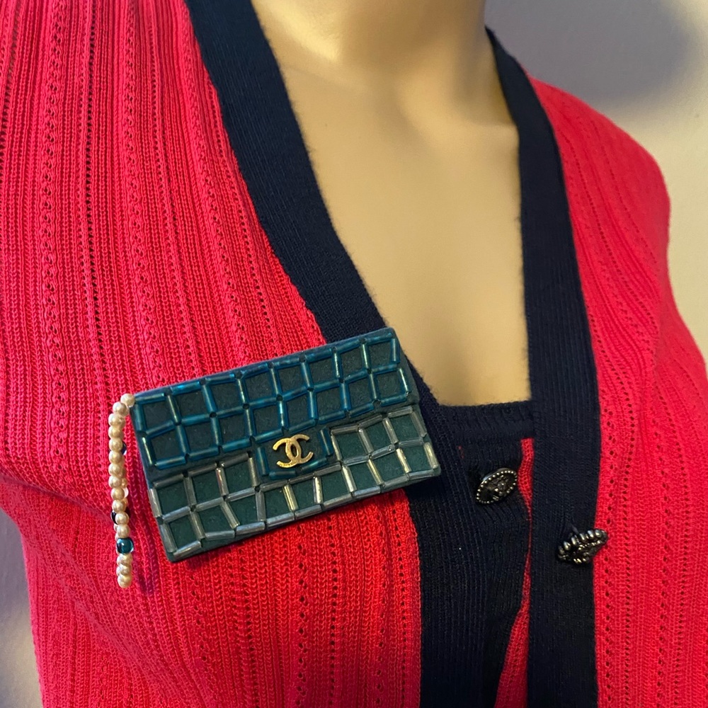 Chanel CC logo purse pin brooch - Picture 5 of 7